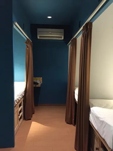 كابينة، deMira Hotel Gubeng Surabaya 1/2