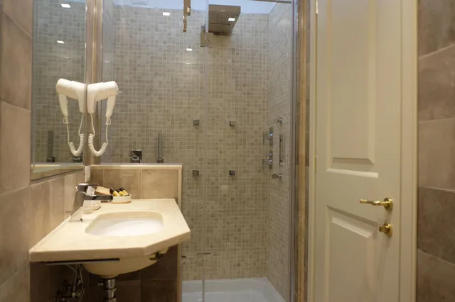 غرفة عائلية، Hotel Renaissance 2/4