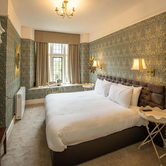 Mansion, Double Bed, Broome Park Hotel 2/7