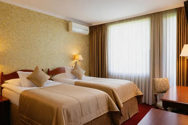 Room, Twin Beds, Grand Hotel & Spa Tirana 1/6