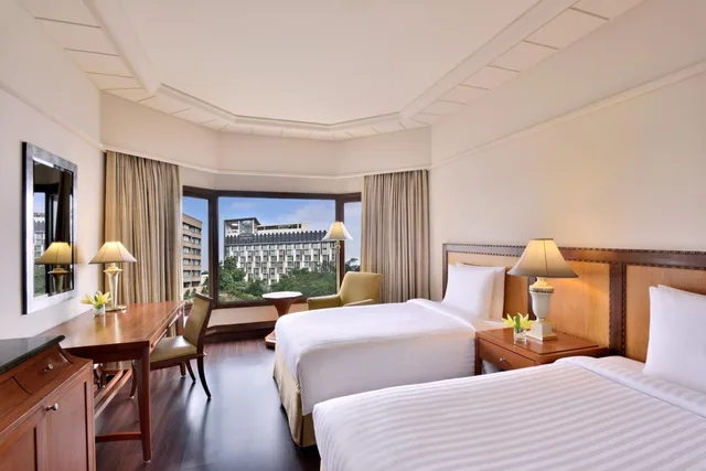 غرفة ديلوكس بسريرين منفصلين بحوض استحمام، Hyderabad Marriott Hotel And Convention Centre 2/6