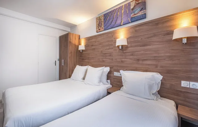 غرفة ثلاثية بسرير مزدوج وسرير فردي، Hotel Luxor 2/5