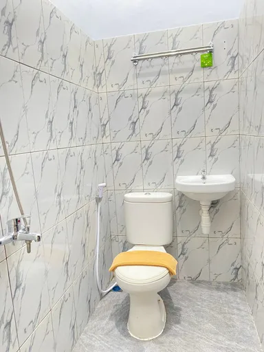 غرفة قياسية بسرير مزدوج، Ayuri Hotel Malioboro 4/4