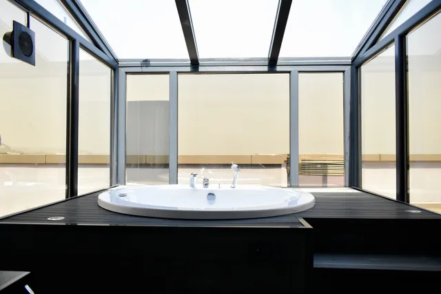 جناح بجاكوزي، Green Hills Suites 9/10