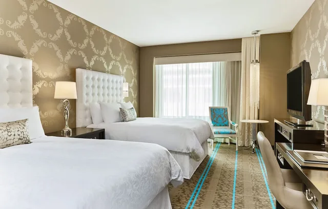 غرفة سوبيريور بسريرين كوين، The Nines A Luxury Collection Hotel Portland 1/4
