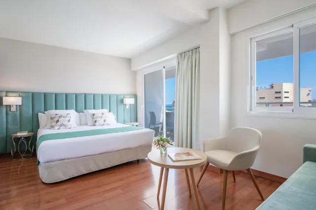 جناح جونيور بشرفة، Hotel Costa Malaga (Adults Recommended) by Pierre & Vacances 3/7