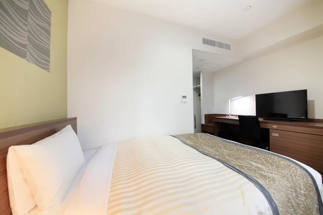 Room, Double Bed, Small, Vessel Inn Sapporo Nakajima Park 1/9