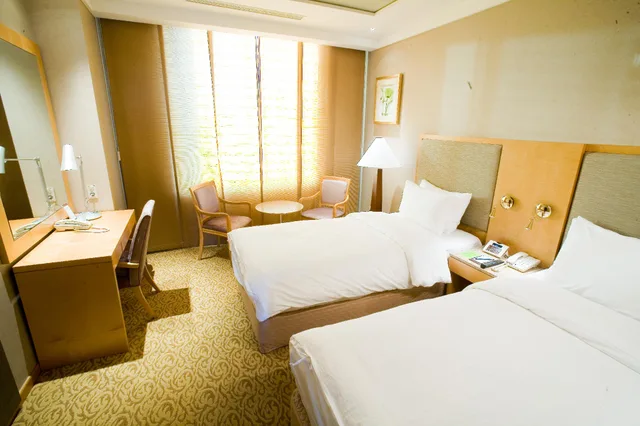 Executive, Twin Beds, The Grand Hotel Daegu 2/3