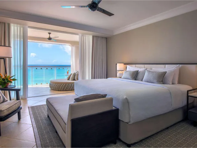 Room, Twin Beds, Ocean Front، The Fairmont Royal Pavilion 2/5
