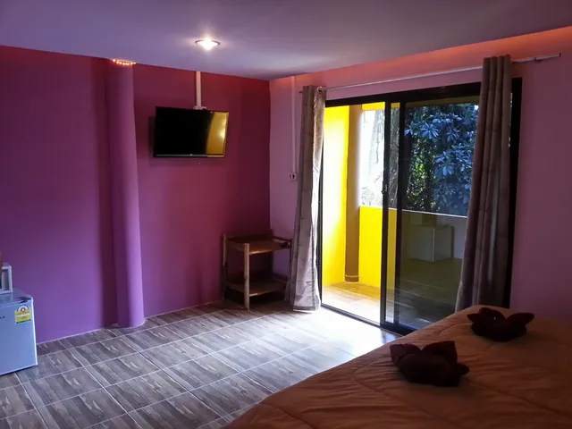غرفة سوبيريور بسرير كينج بإطلالة على المسبح، Exotic Bungalows 3/7