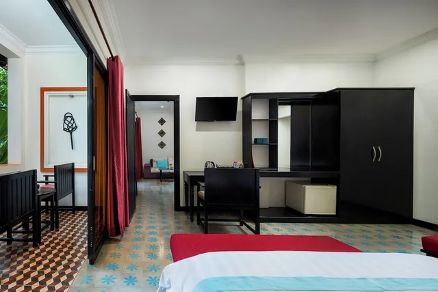 غرفة متصلة ديلوكس بسرير مزدوج وسريرين منفصلين، La Residence WatBo Hotel 10/10