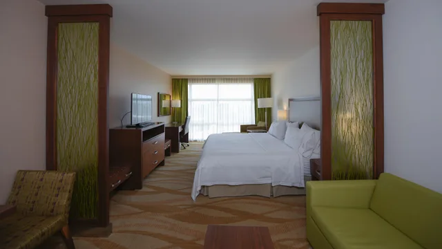 غرفة تنفيذية، Holiday Inn Express and Suites Celaya 2/3