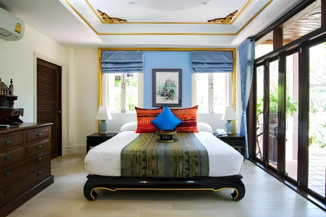Gold, Upstairs, Forest, King Bed, Forest View, Sofa، Rabbit Resort 4/5