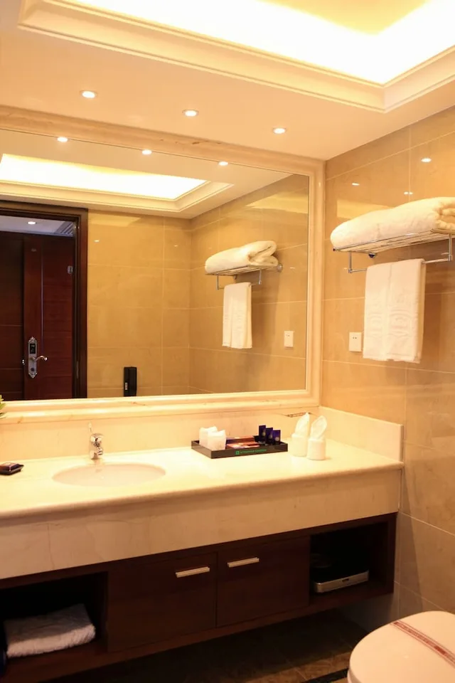 غرفة بسريرين منفصلين بإطلالة على البحر، Wyndham Garden Wenchang Nanguo 6/6