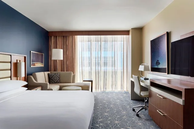 غرفة بسرير كينج، MARRIOTT MARQUIS HOUSTON 5/12