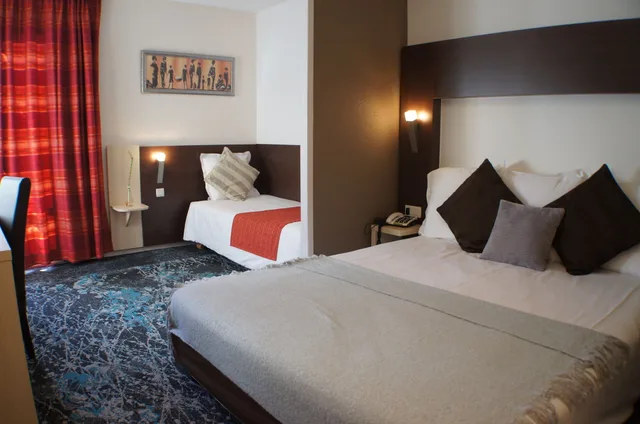 Room, Triple, 1 Double and 1 Single Bed, Hotel the Originals Annonay Est La Siesta 2/9