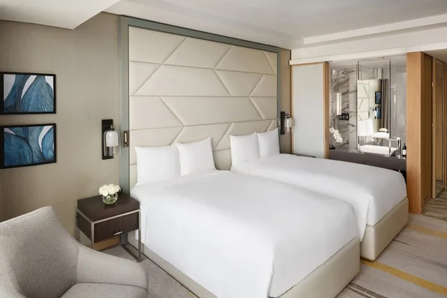 Club, 2 Queen Beds, Club Floor, Smoking، فندق كراون بلازا جدة السلام(Crowne Plaza Jeddah Al Salam) 3/4