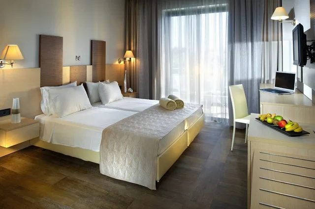 جناح جونيور بسرير كينج بإطلالة على الحديقة، Istion Club Hotel Spa 1/1