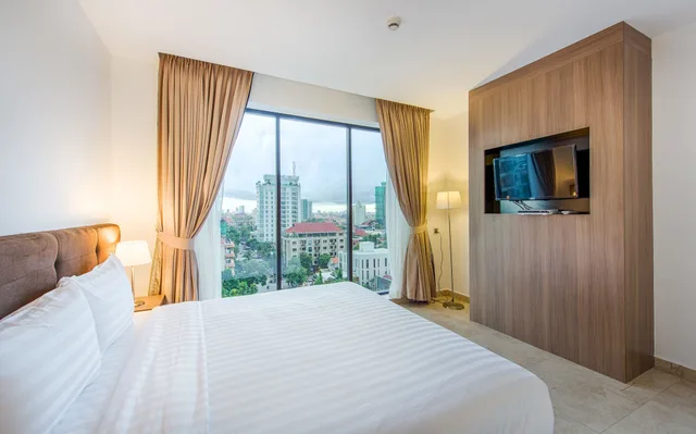 Family Suite, Mansion, 2 King Beds, Sofa، Mansion 51 Hotel & Apartment 1/4