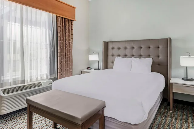 جناح، Best Western Plus Peppertree Inn At Omak 1/2