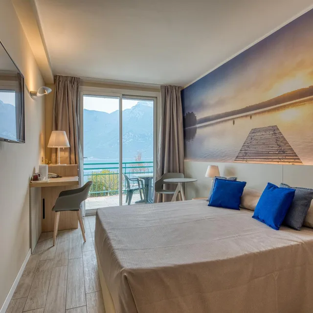 Panoramic, Double or Twin Bed, Hotel Cristina 3/10