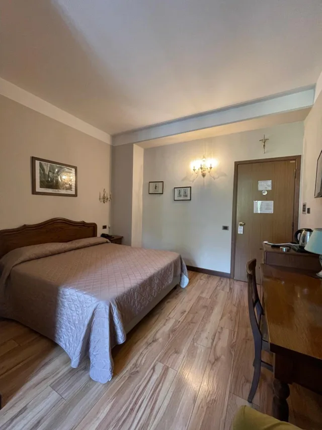 غرفة بسرير مزدوج بشرفة، Hotel La Torre 1/1