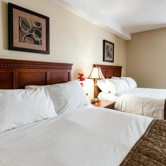 غرفة قياسية رباعية، Welcominns Hotel Ottawa 4/10