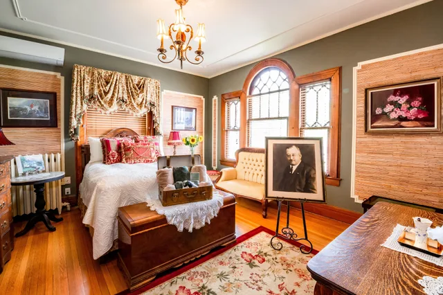غرفة بسرير مزدوج، Mathis House, A Victorian Bed & Breakfast and Tea Room at 600 Main 1/2