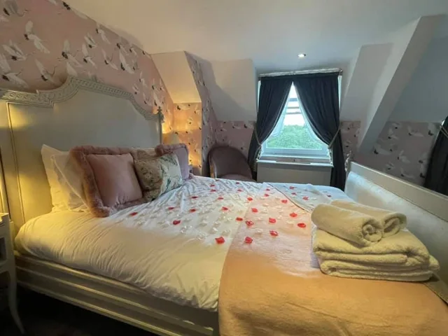 لوفت بسرير مزدوج، OYO The Townhouse 1/10