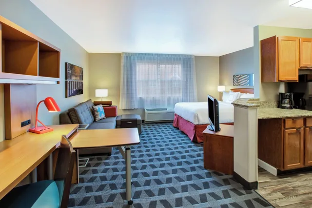 استوديو بسرير كوين لذوي الإعاقة، TownePlace Suites Detroit Sterling Heights 2/5