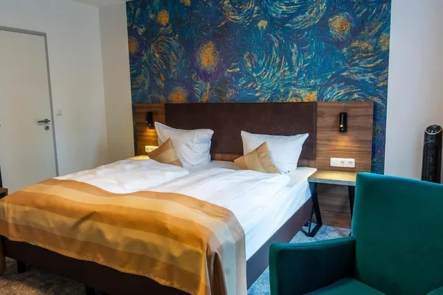 غرفة قياسية ثلاثية مع أريكة، Trip Inn City Hotel Giessen 2/3