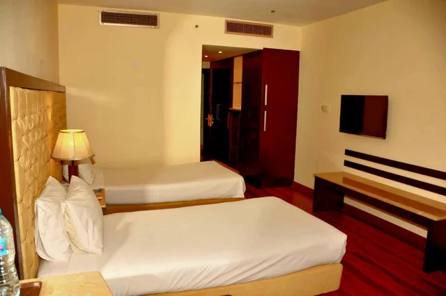 غرفة بسريرين منفصلين، ISLAMABAD HOTEL(EX HOLIDAY INN) 1/2
