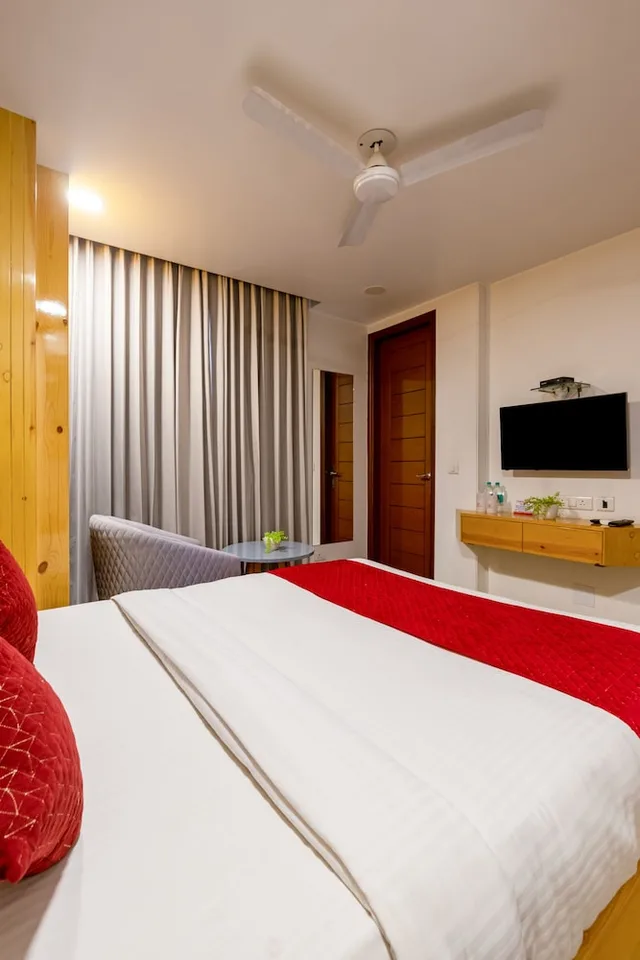 غرفة ديلوكس بسرير كينج، RR Residency 5/10