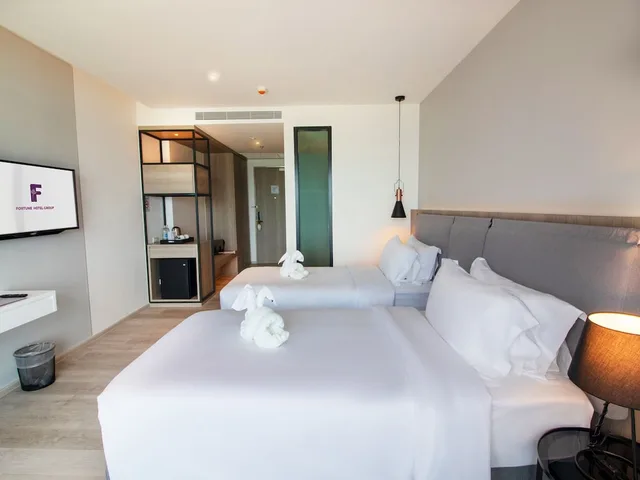 Deluxe, Twin Beds, Fortune Saeng Chan Beach Rayong 1/6