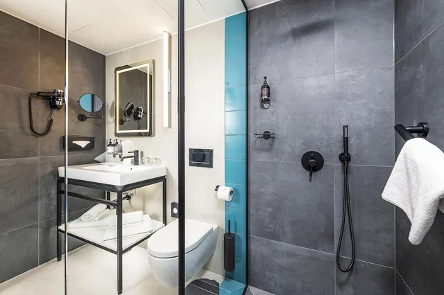 غرفة سوبيريور ثلاثية بسرير كوين وسرير فردي، Three Corners Downtown Hotel 7/8