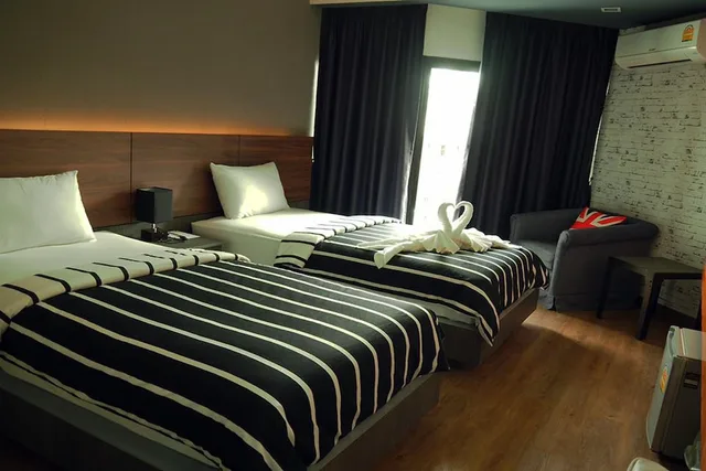 Superior, Double Bed, The Loft Seaside Sriracha Hotel 4/9