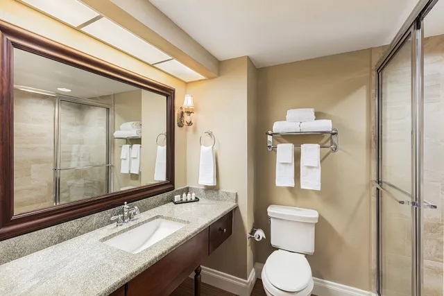 غرفة قياسية بسريرين كوين، The Waterfront Inn 6/9