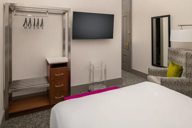 غرفة ديلوكس ركنية بسرير كوين بإطلالة على المتنزه، Harlow Hotel 3/4