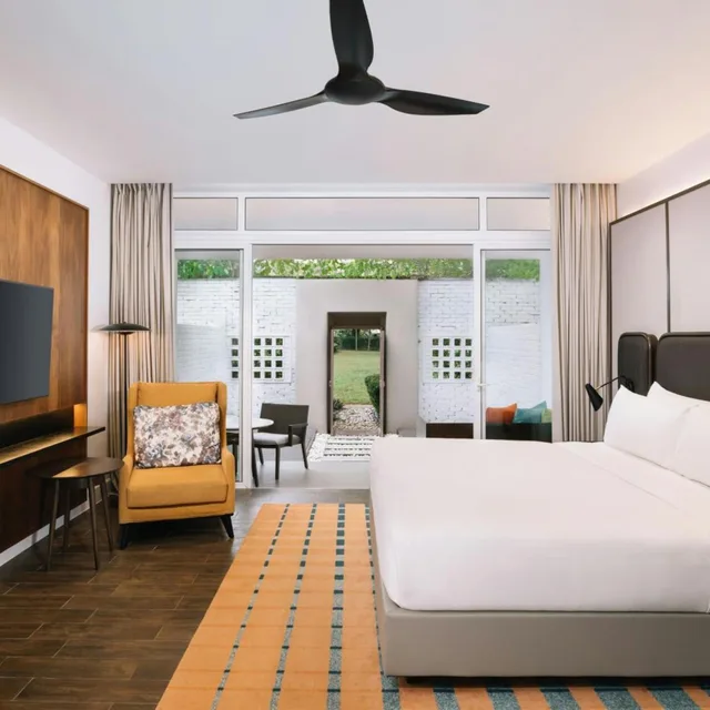 Courtyard, Premier, King Bed، Lone Pine Penang a Tribute Portfolio Resort 2/6
