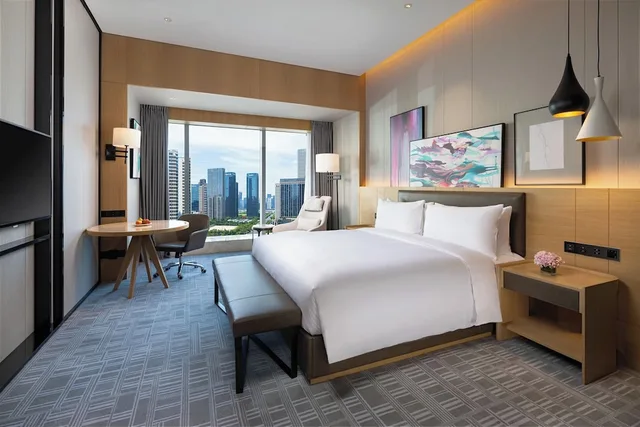 غرفة سوبيريور بسرير كينج، Radisson Hangzhou Qianjiang 4/5