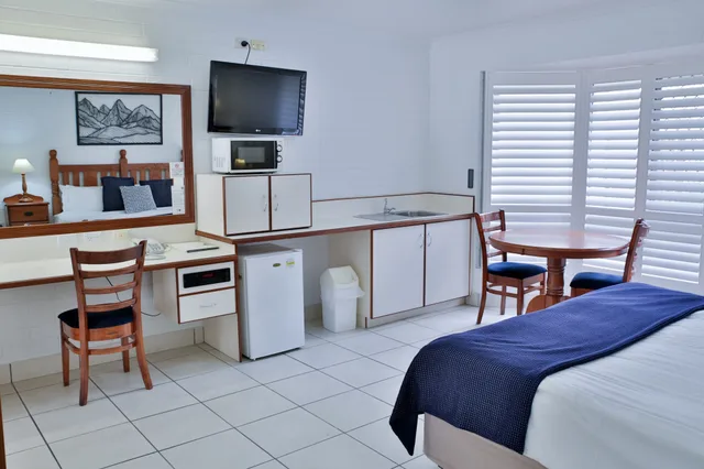 غرفة بسرير كينج لذوي الإعاقة، CENTRAL PARK MOTEL 1/3