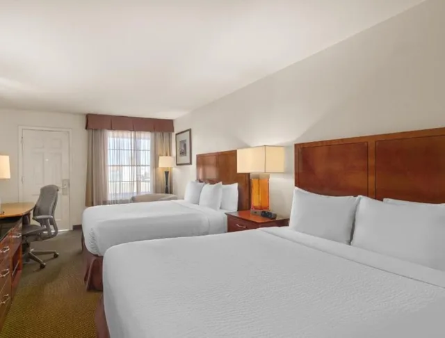 غرفة بسريرين كوين لغير المدخنين، Historic Coronado Motor Hotel by OYO 2/10