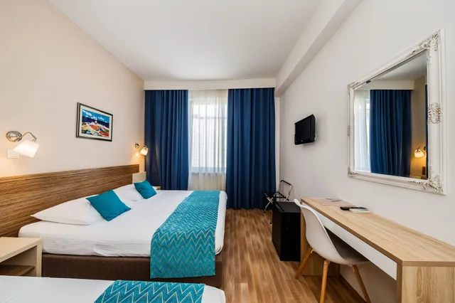 غرفة قياسية ثلاثية، Annex Building Art Hotel 1/10