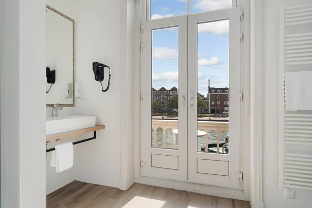 غرفة ديلوكس بسرير مزدوج بحوض استحمام، Hotel Maassluis 5/5