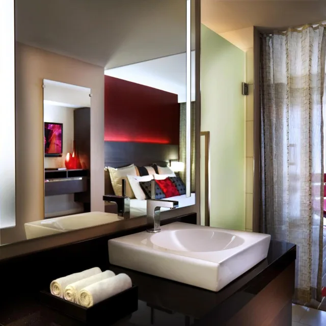جناح، Hard Rock Hotel San Diego 7/7