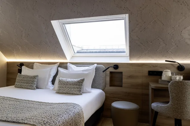 Superior, Double Bed, Hotel Theoreme 4/10