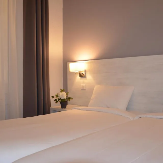 غرفة كومفورت بسريرين منفصلين، Hotel Cannes Croisette 6/7
