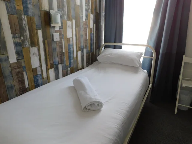 غرفة مفردة بسرير فردي بحمام خاص، St. Weonards Hotel 1/4