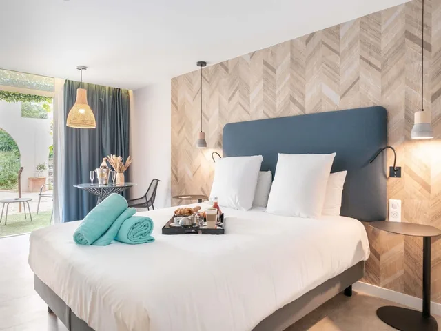 غرفة سوبيريور بسرير مزدوج بشرفة مع أريكة، Mercure Antibes Sophia Antipolis Hotel 5/10