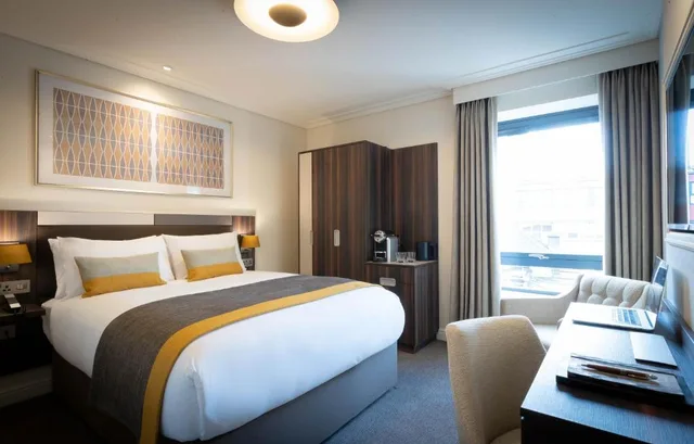 غرفة قياسية بسرير مزدوج، Hotel 7 1/1